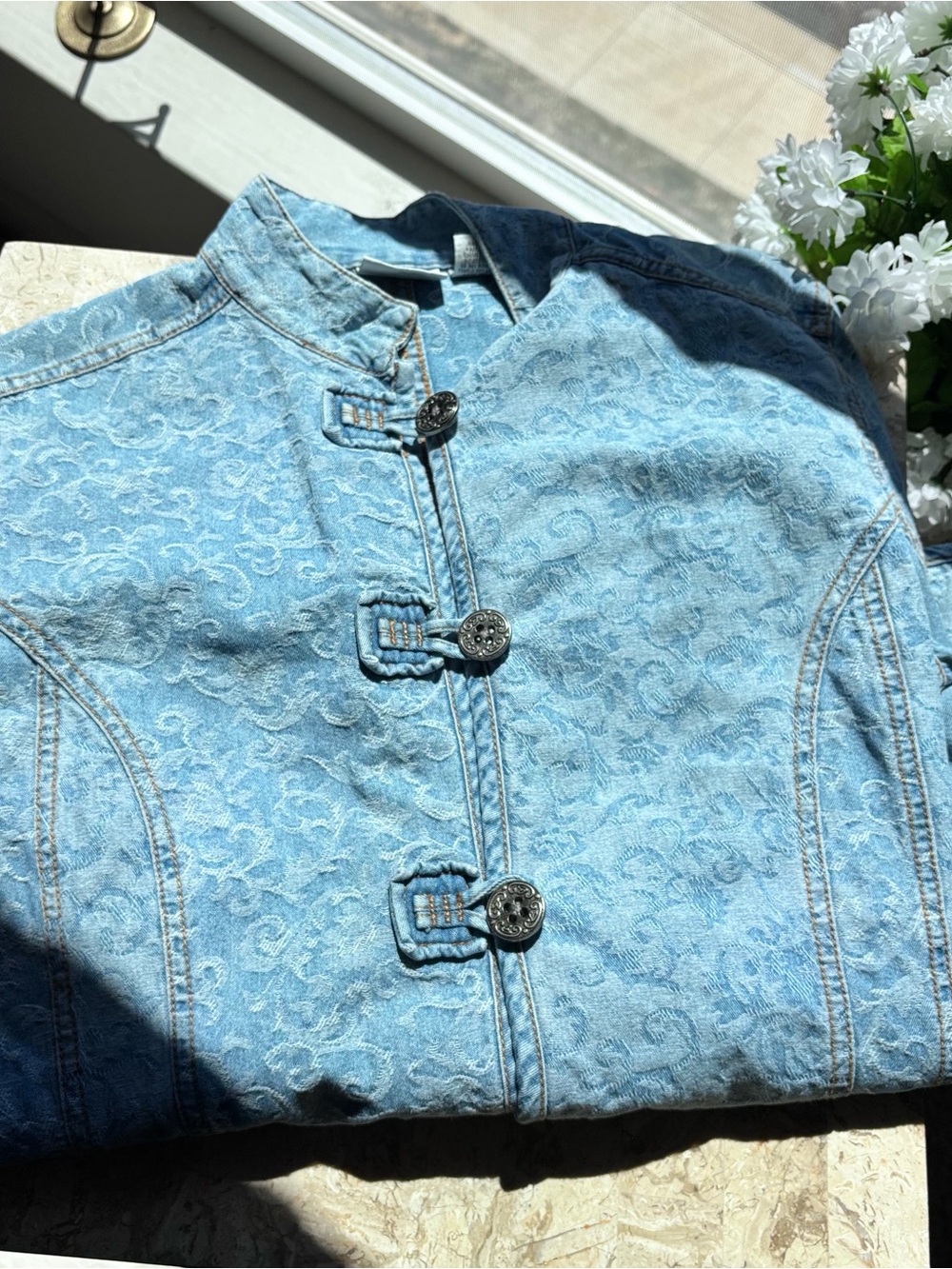 Women’s Vintage Light Blue Embroidered Denim Jacket